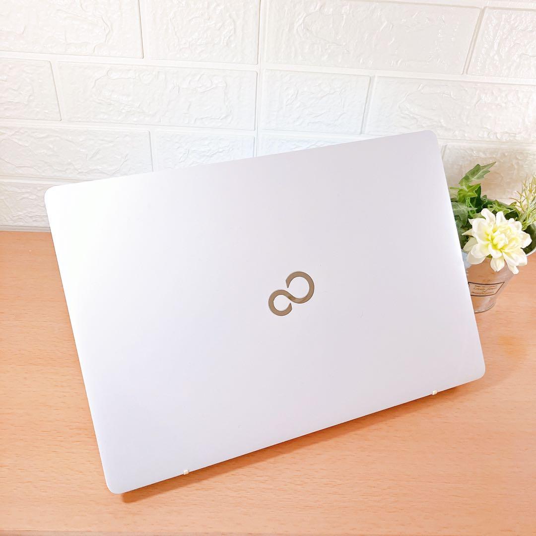 Windows11✨大容量1000GB☘️カメラ付すぐ使える富士通ノートパソコン白