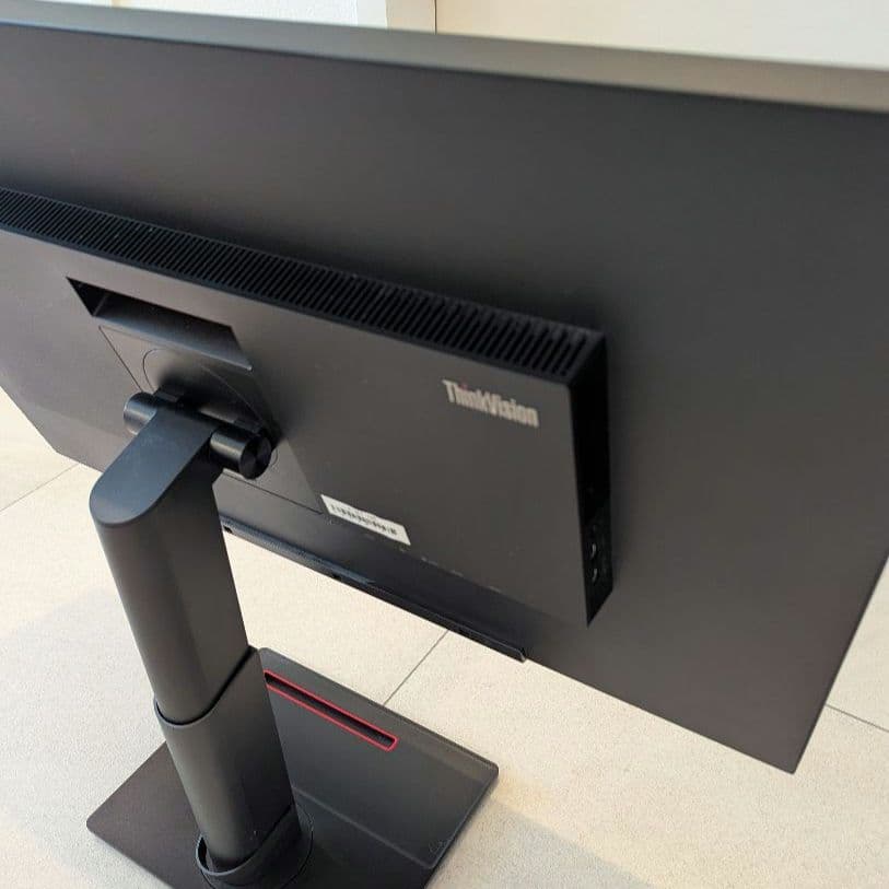 【美品】ThinkVision T32p-20 Ultra HD 4Kモニター