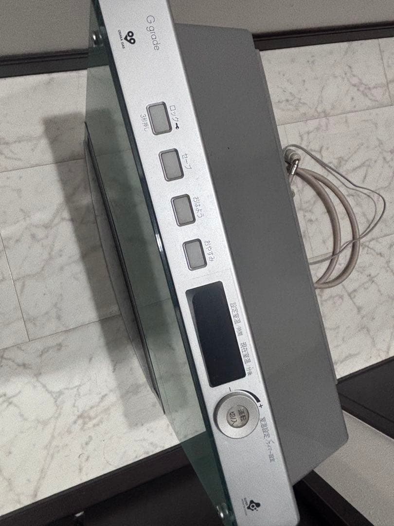 ガスファンヒーター 透明ガラスデザイン