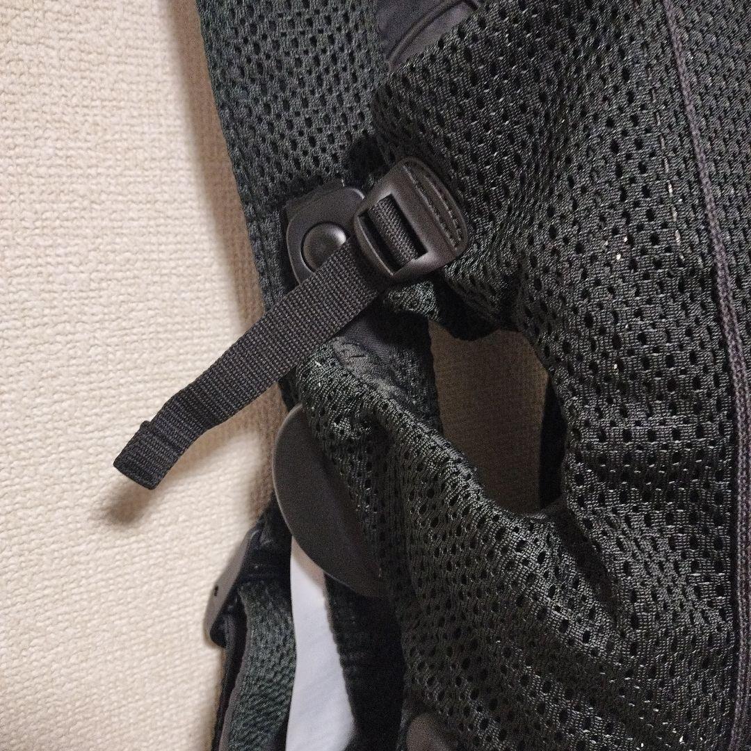 極美品 BABYBJÖRN ベビーキャリアmini Airブラック 箱 抱っこ紐