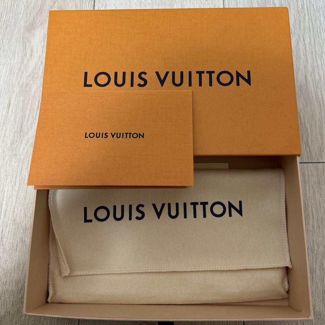 12月12日まで限定価格LOUIS VUITTON ブラック 長財布