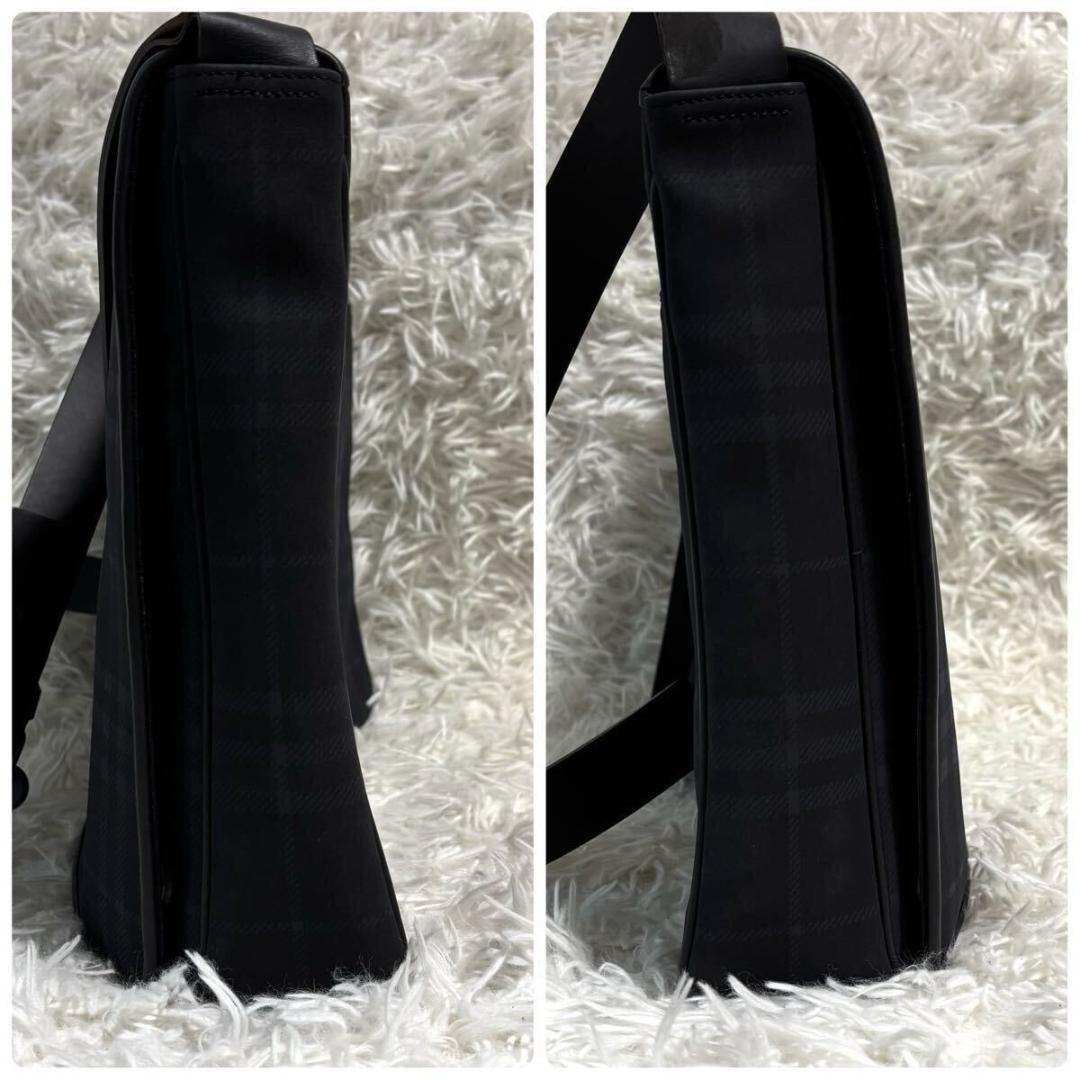 ✨未使用級/付属品付✨バーバリーロンドン メッセンジャーバッグ ノバチェック 黒