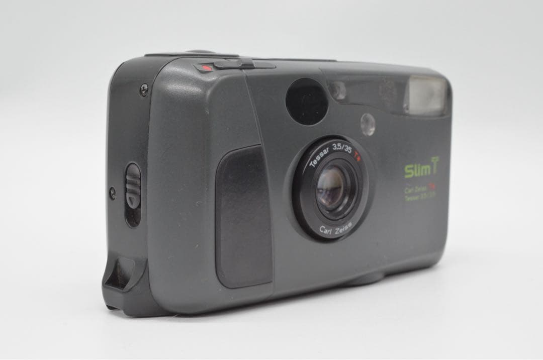 キョウセラ　KYOCERA Slim T コンパクトフィルムカメラ