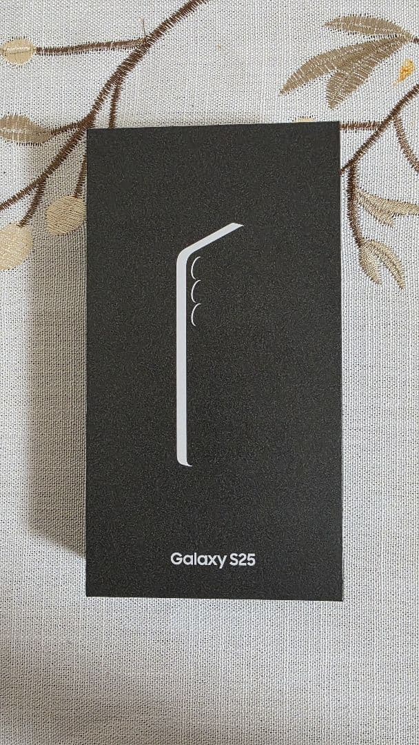 Samsung Galaxy S25 本体です。 容量：256GB SIMフリー