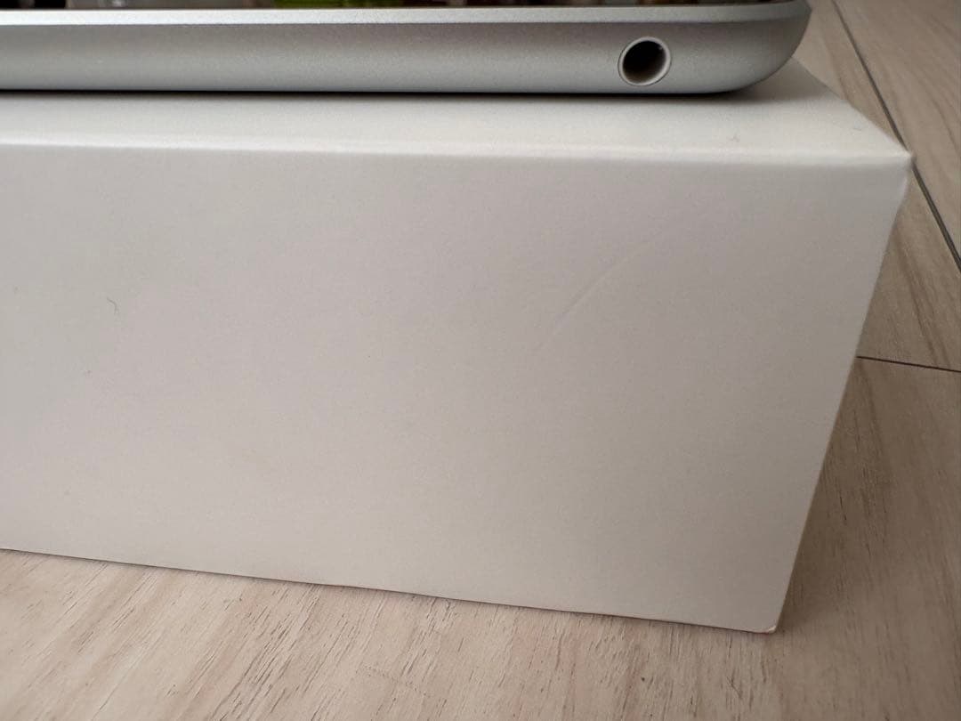 【箱付き】iPad第9世代 256GB シルバー Wi-Fiモデル