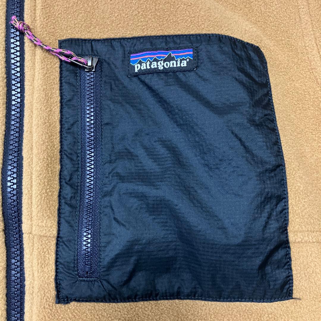 Patagonia ブラック×キャメル リバーシブルナイロンジャケット
