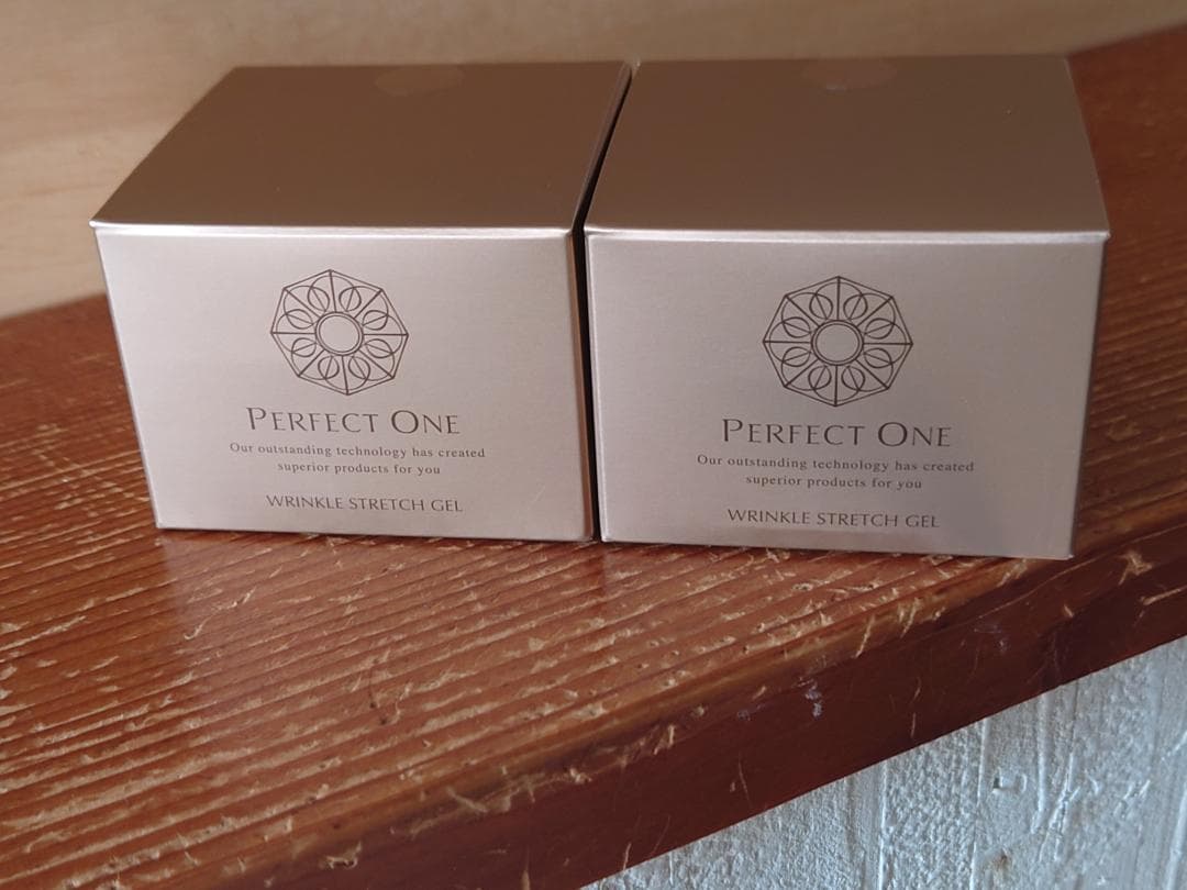 パーフェクトワン 薬用リンクルストレッチジェル　2個