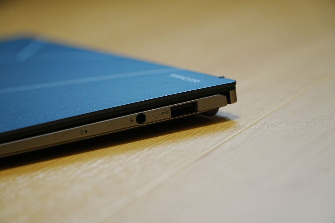 ASUS ZenBook S 13 OLED 美品【バッテリー93%】