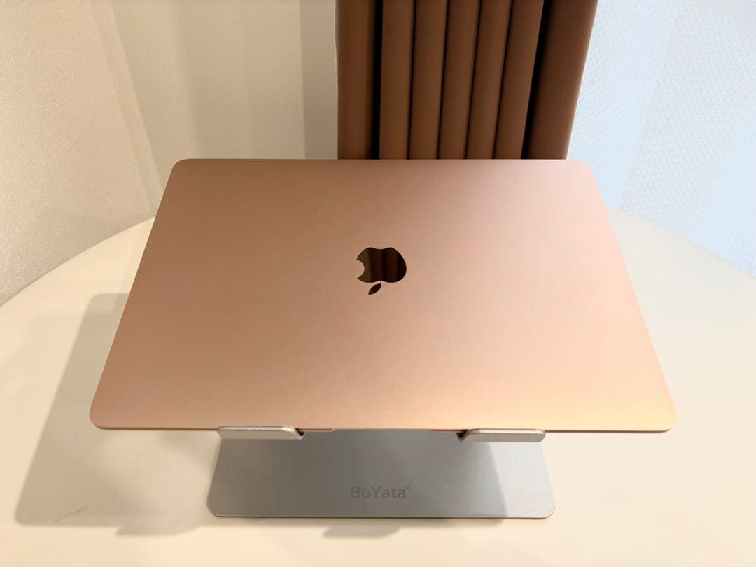 Apple MacBook 13インチ ゴールド