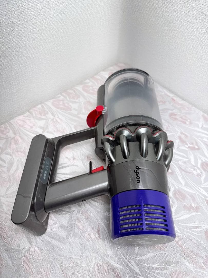 【分解洗浄済】325-1-ダイソン dyson v10 sv12 掃除機 作動品