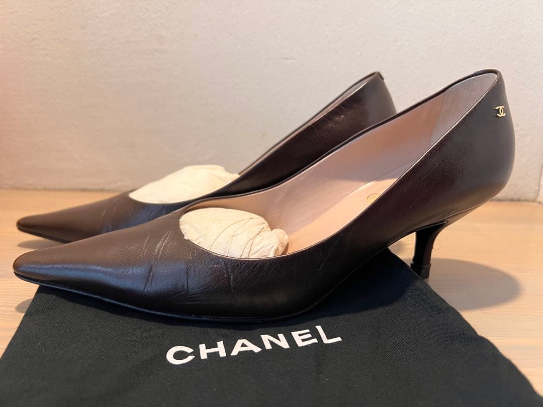 CHANEL ブラウン ポインテッドトゥ パンプス 37 1/2 C