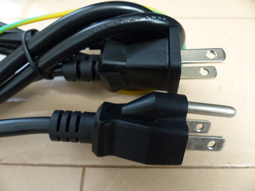 ゆ*き様 【美品】富士通 ドキュメントスキャナーFi-7160（スキャン枚数38