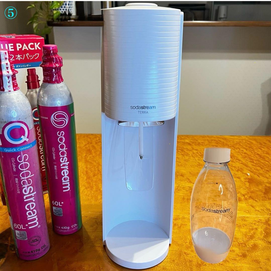 SodaStreamソーダストリームTERRA シリンダー2本　未使用ボトル1本