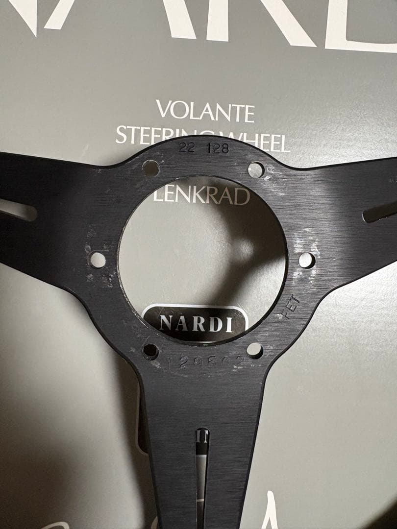 ナルディ　クラッシック　ブラックスポーク　ステアリング 36センチ