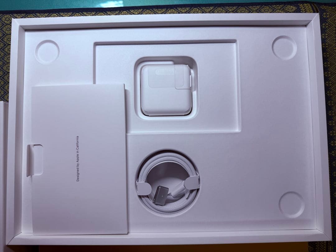 Apple MacBook Air M2 13インチ 極美品