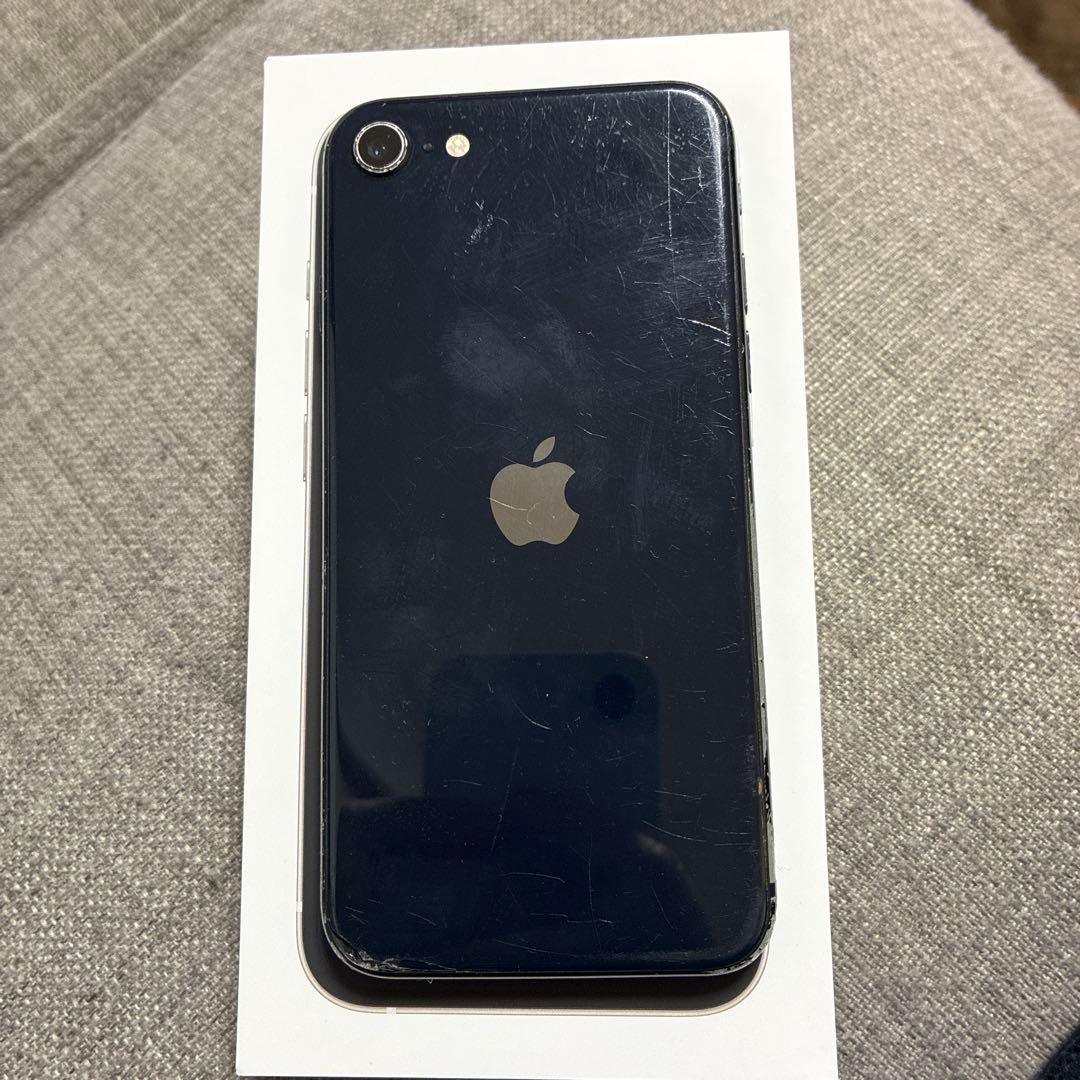 Apple iPhone SE 第3世代　64GB