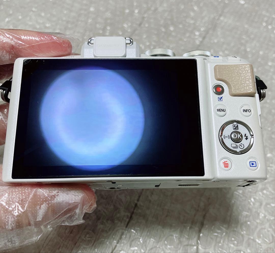 OLYMPUS PEN Lite E-PL7 ホワイト
