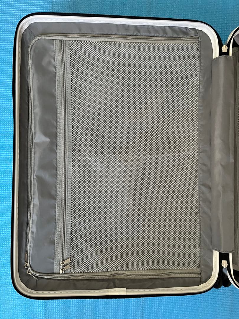 ACE キャリーケース　ホワイト　64L