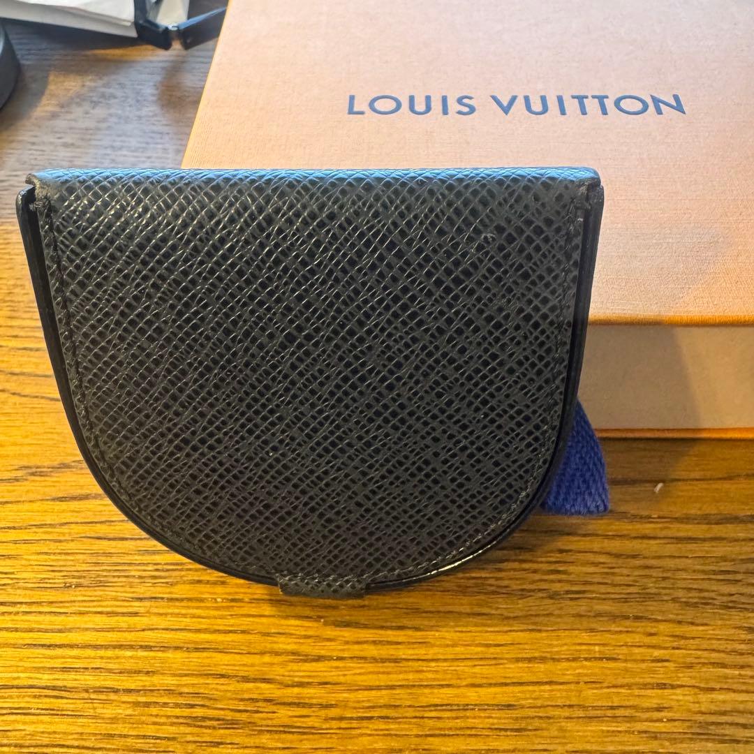 ヴィトン タイガ ケース ポルトモネ キュベット 小銭入れ 黒 ブラック