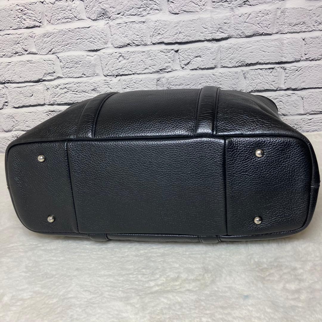 バーニーズニューヨーク✨メルセデスベンツ 別注 A4 本革 トートバッグ 黒