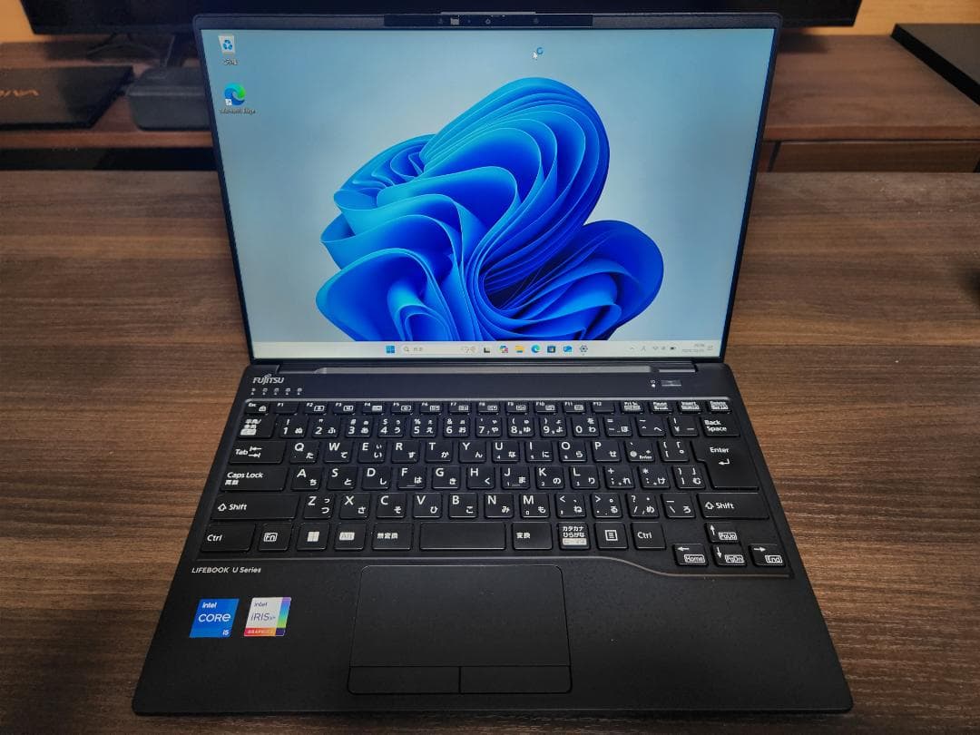 美品 富士通 LIFEBOOK UH i5-1235U 16GB Office他