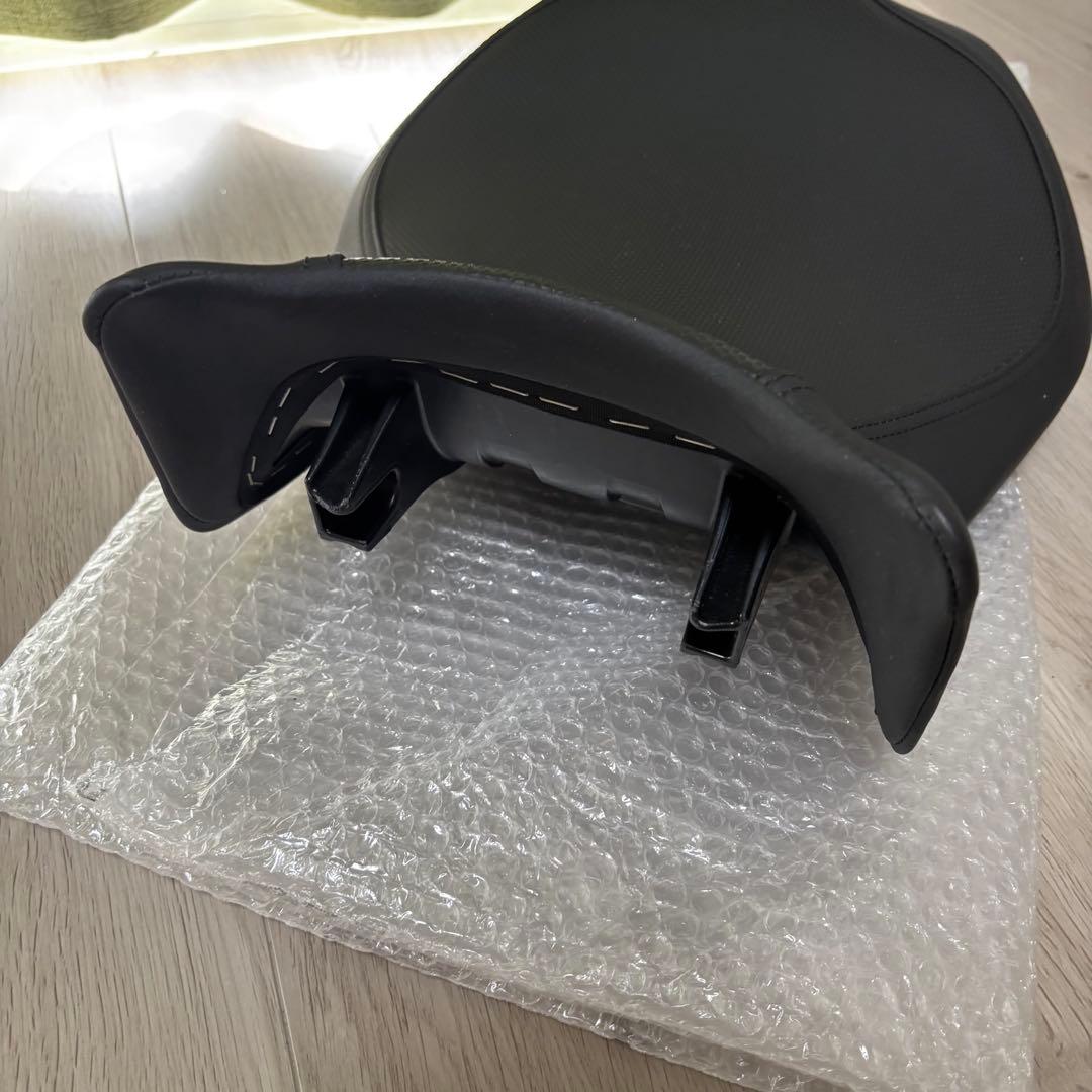 Ducati Monster 1200S シート　ドゥカティ　オールブラック