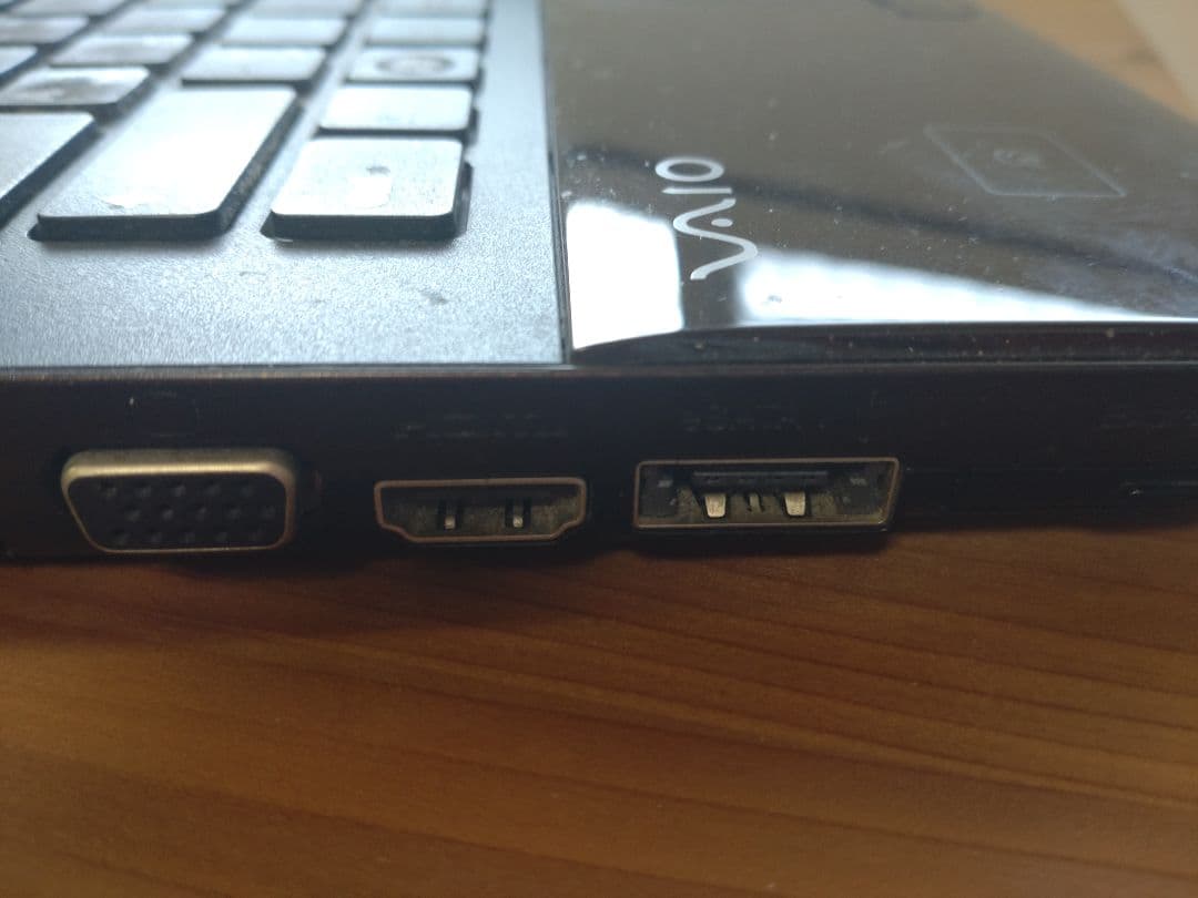 SONY VAIO 14インチ　ノートPC VPCEA35FJ