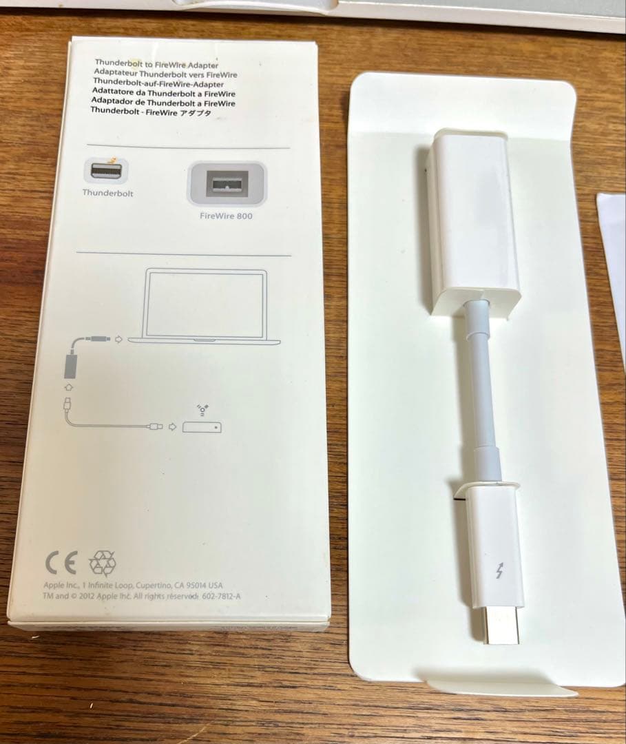 MacBookアクセサリー Thunderbolt to FireWire Adapter
