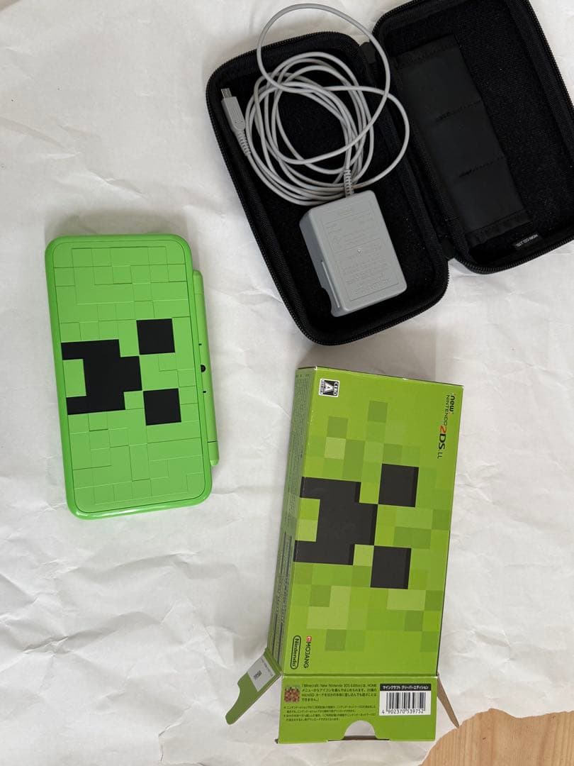 ゼ*ク様 new NINTENDO 2DSLLマインクラフトクリーパーエディショ