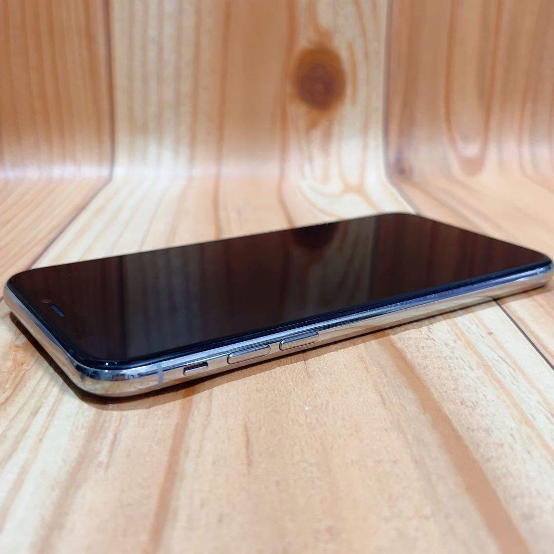 SIMフリー 本体 iPhone X 64 GB シルバー 525 電池新品