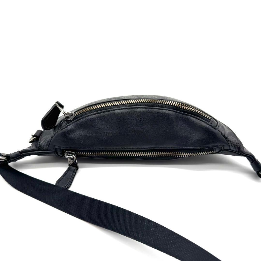 極美品✨コーチ ボディバッグ ウエストバッグ シグネチャー ブラック&グレー