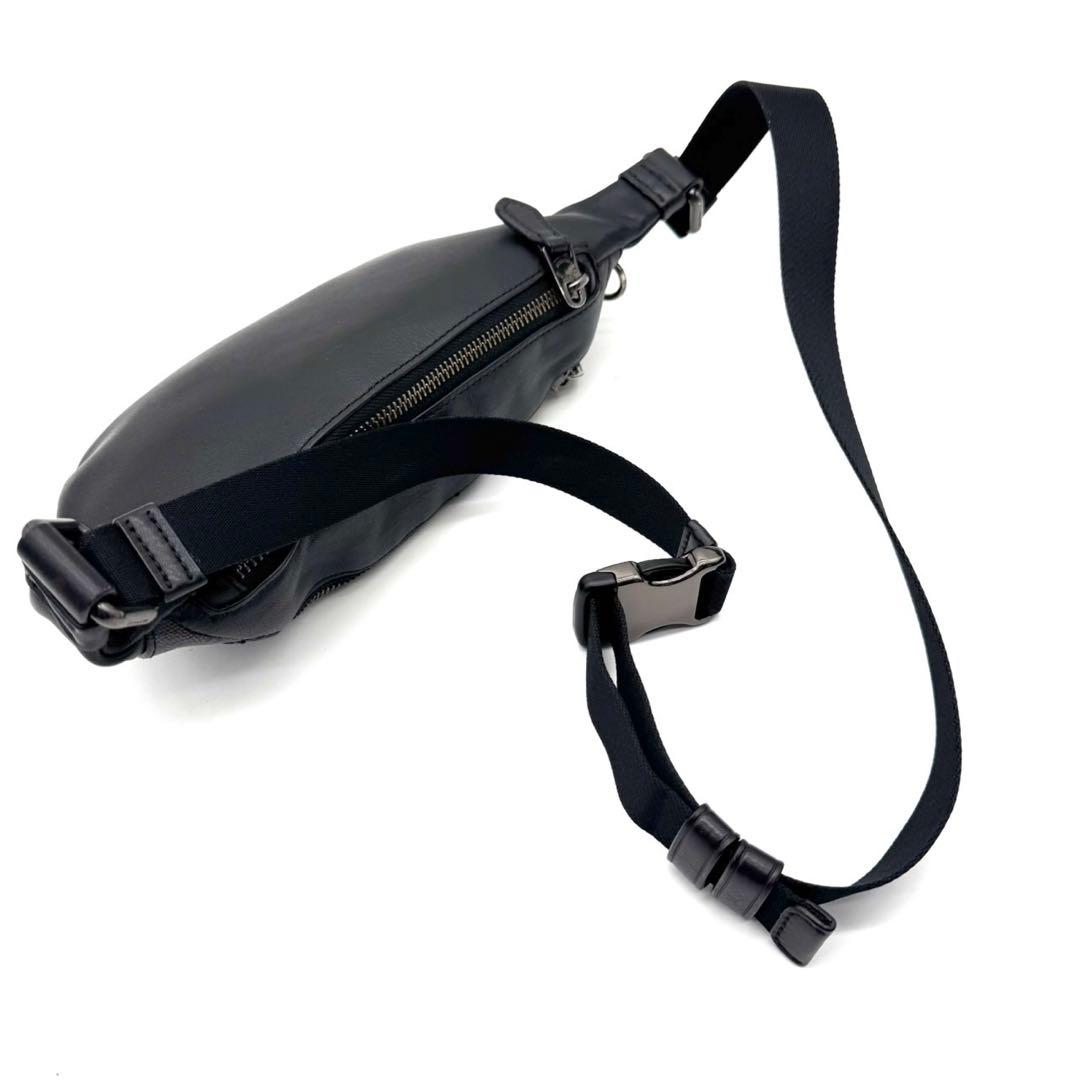 極美品✨コーチ ボディバッグ ウエストバッグ シグネチャー ブラック&グレー