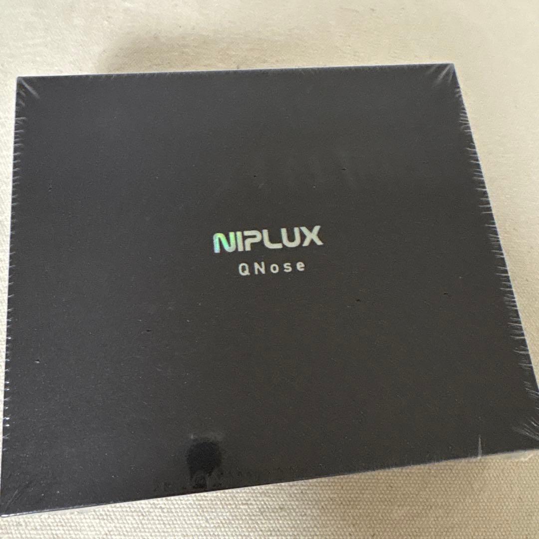 NIPLUX QNose EMS美顔器