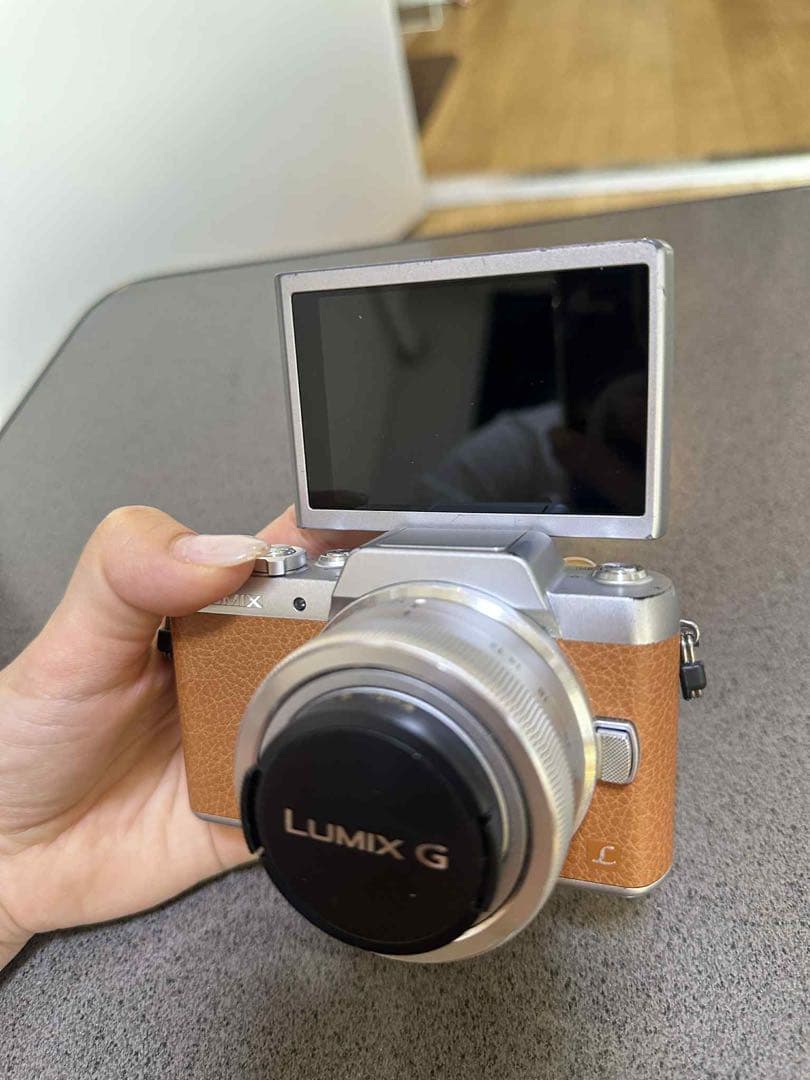 Panasonic LUMIX DMC-GF7 ミラーレ ス一眼