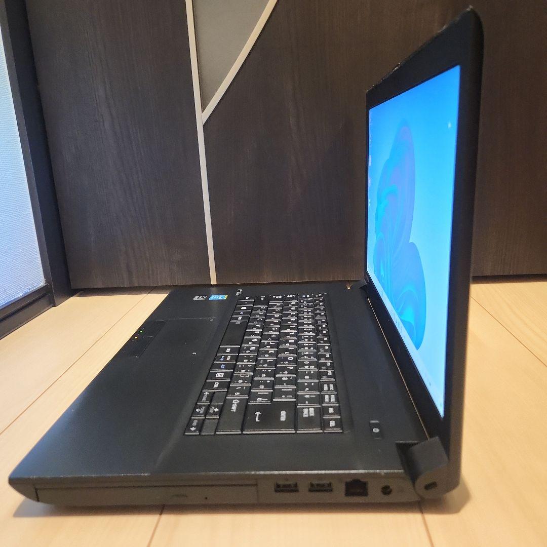 ⭐お値下げ❗　⭐美品⭐　ノートパソコン　薄型　大画面　大容量　東芝　持ち運び可能