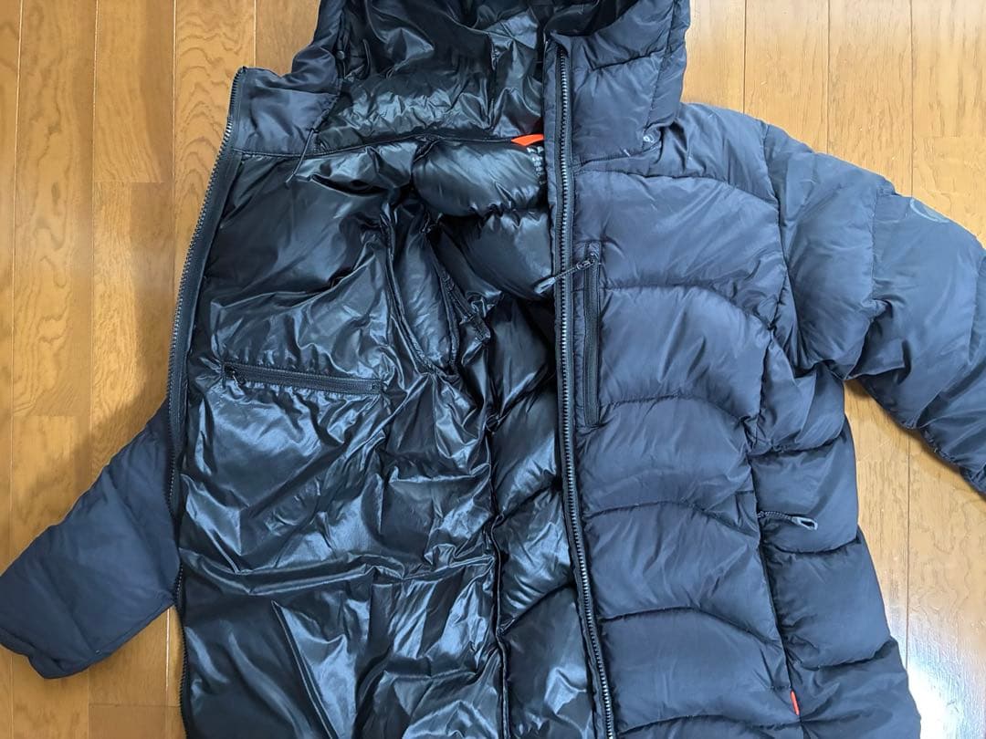 マムートダウンジャケット