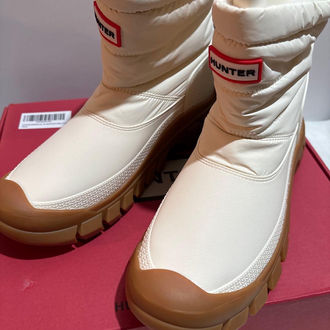 ハンター HUNTER スノーブーツ ホワイト サイズ8　25.0ｃｍ防寒　防水