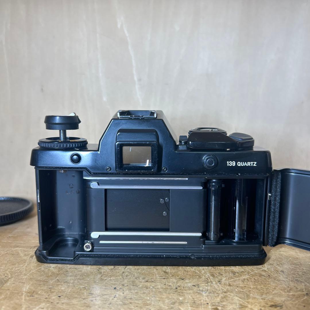 Contax 139 Quartz 革張りボディー　稀に見る美品