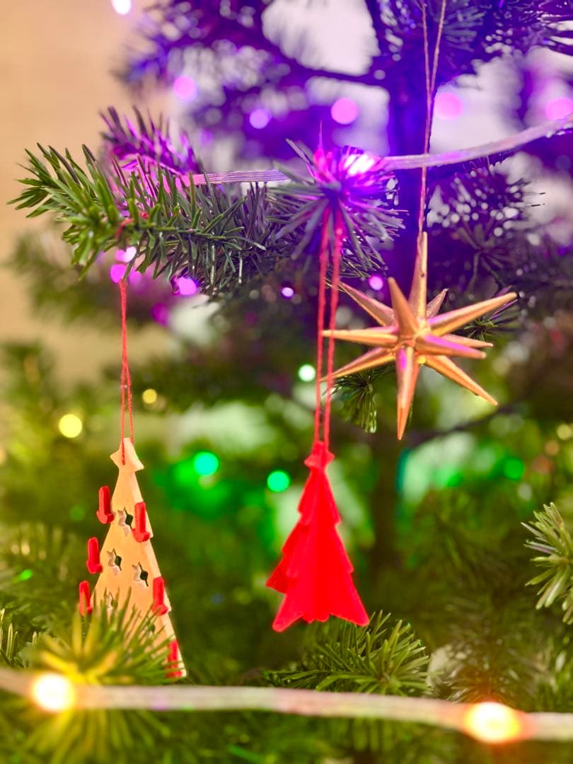 プラスティフロアークリスマスツリー（ジャンク扱い）150cm オーナメント付属