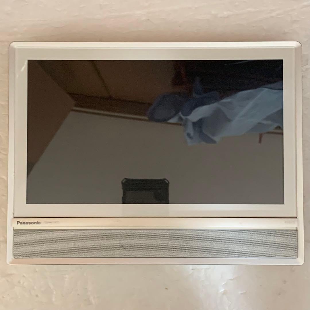 Panasonic VIERA DMP-HV50　ポータブル地上デジタルテレビ