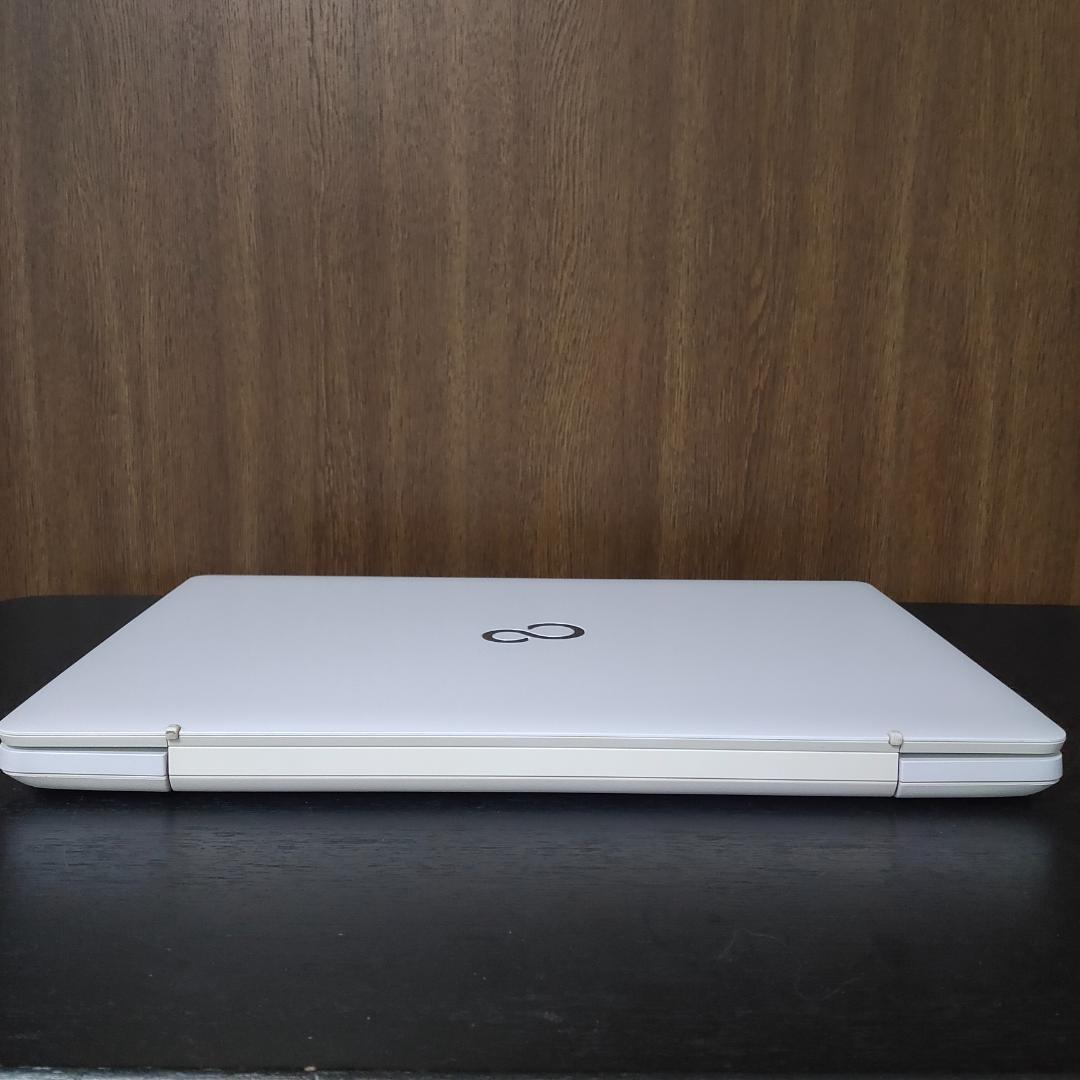 富士通　LIFEBOOK　ノートPC　Core i7　RAM8G　SSD256G
