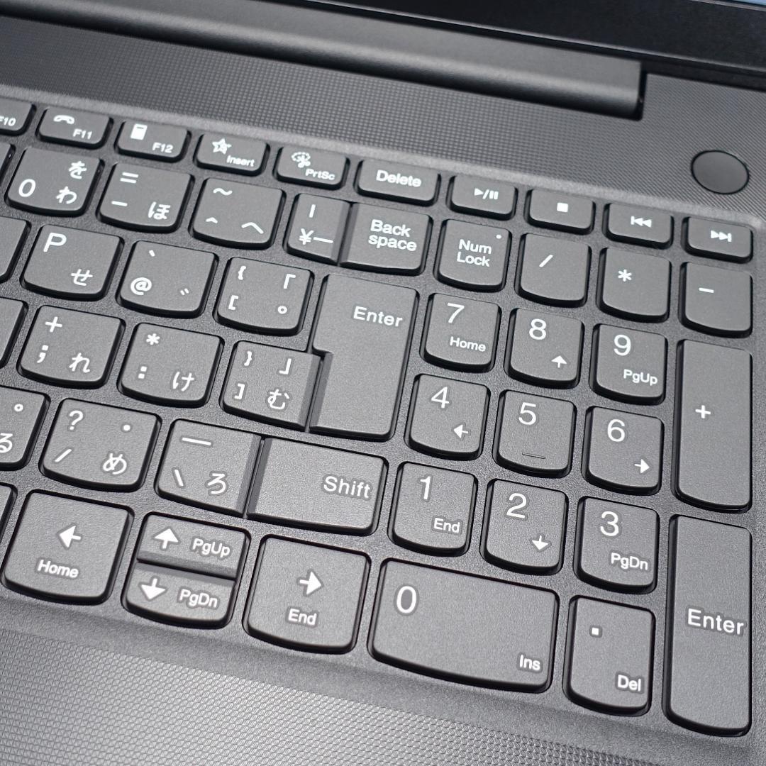 未使用に近いバリ速の２０２３年製✨第１３世代コアｉ５に超高速ＳＳＤ＆大容量メモリ