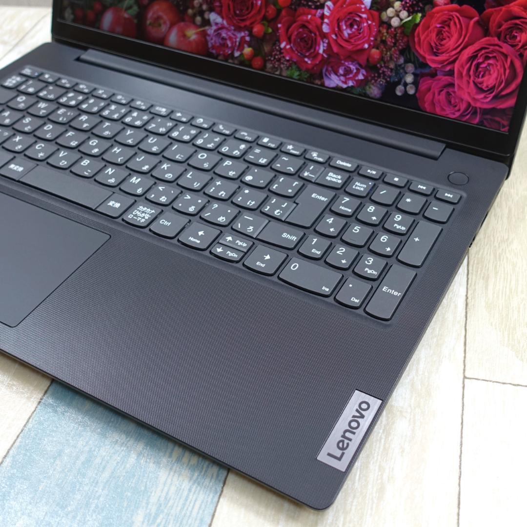 未使用に近いバリ速の２０２３年製✨第１３世代コアｉ５に超高速ＳＳＤ＆大容量メモリ