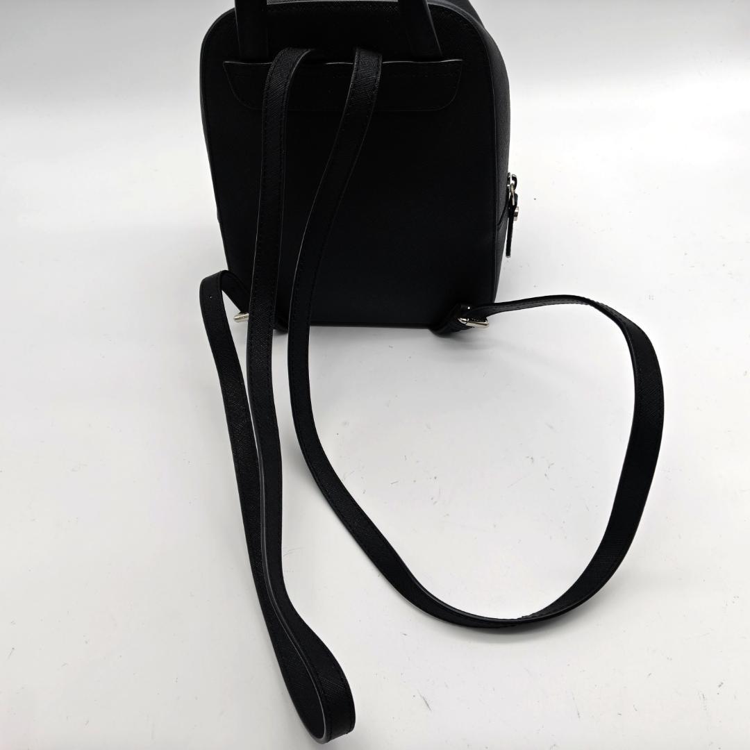 美品 ヴィヴィアンウエストウッド ミニリュック 本革 サフィアーノレザー 黒