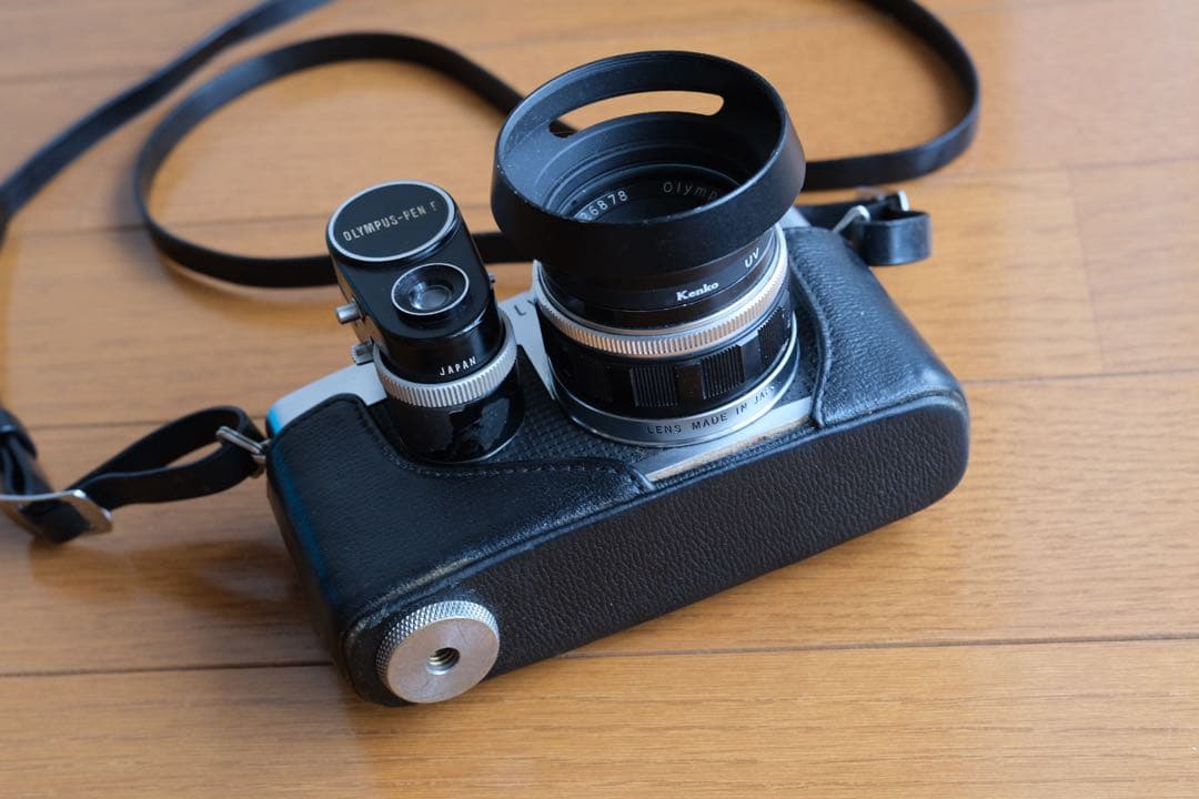 Olympus Pen-F フィルム一眼レフカメラ（38mmレンズ付き）