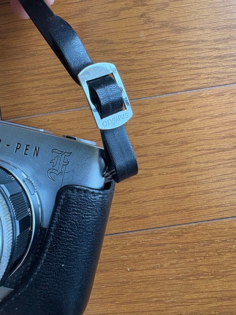 Olympus Pen-F フィルム一眼レフカメラ（38mmレンズ付き）