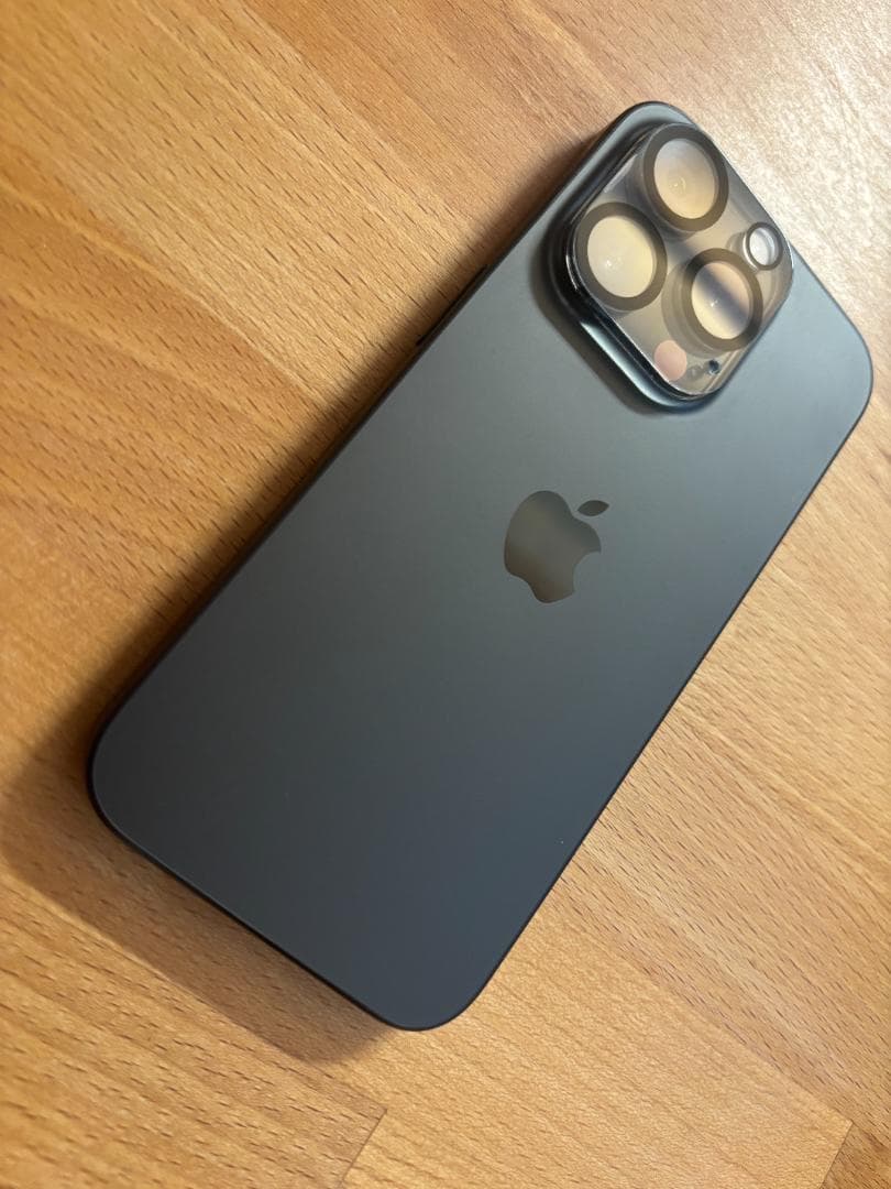 Apple iPhone 15 Pro 512GB 海外版 ブラックチタニウム