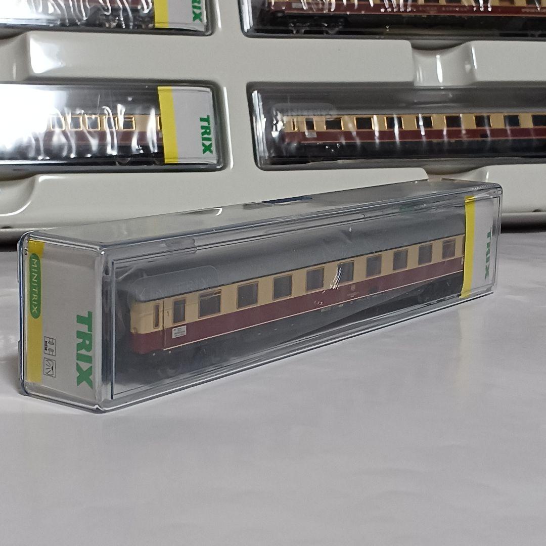 サ*ン様 ミニトリックス Nゲージ 西ドイツ ラインゴルト 客車５両セット