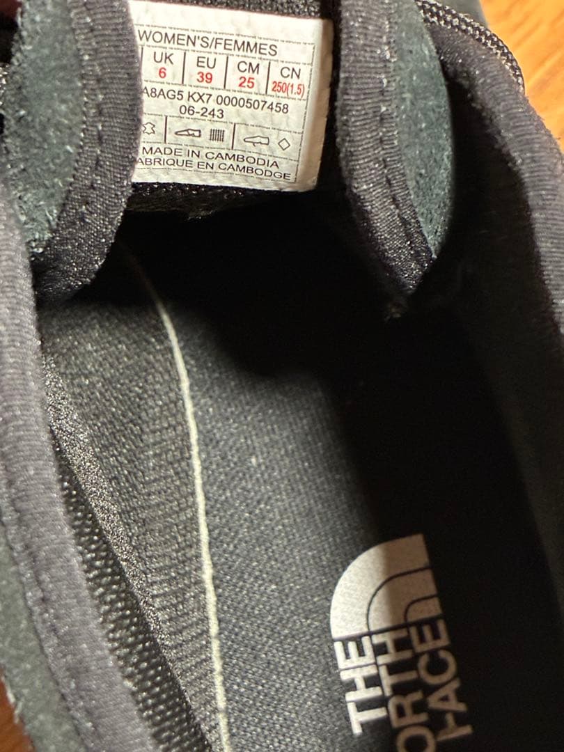 ノースフェイス ヌプシ チャッカ ウォータープルーフ 25cm