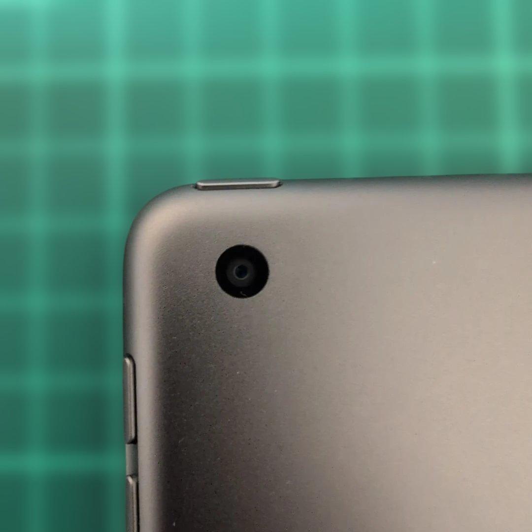 iPad 第８世代 本体 32GB スペースグレー